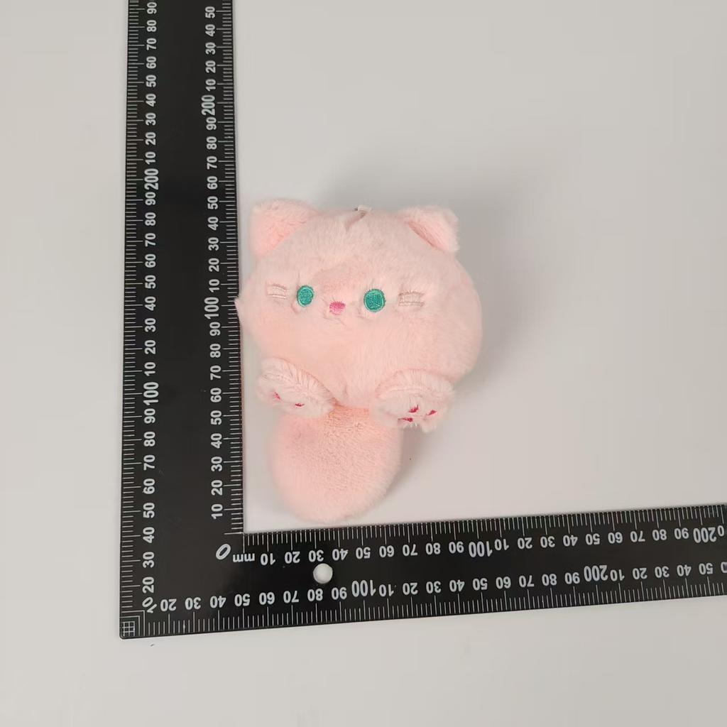 Squeaky Cat Plush Toy Keychain Cute Kitty Bag Charm Claw Machine Plushie Creative Gift