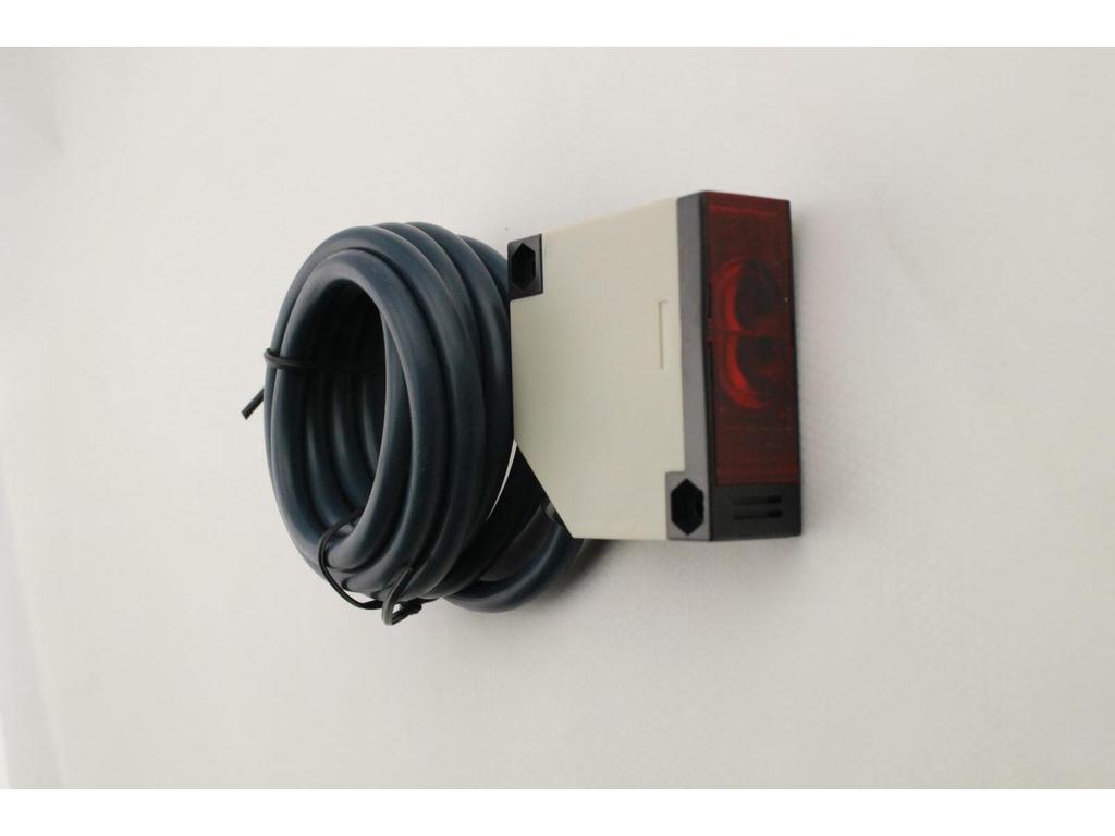 Huguang E3JK-DS50M1/2 Infrared Diffuse Reflection Sensor, Voltage: Chiib