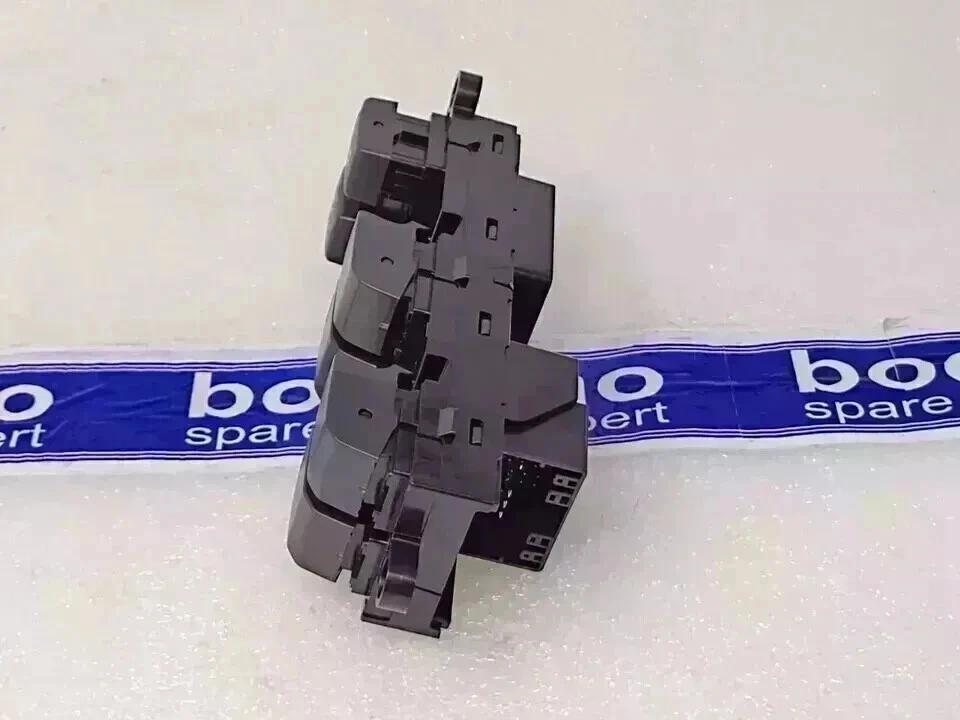 37990M68P52 Power Window Switch for Suzuki Ertiga 2015-2020 Model Oem Genuine