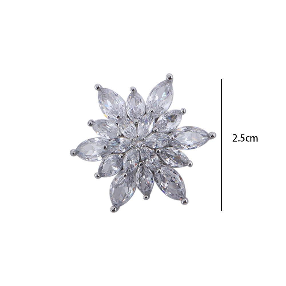 Women Flower Snowflake Christmas Zircon Brooches Fashion Accessories Women Jewelry Brooch Pins