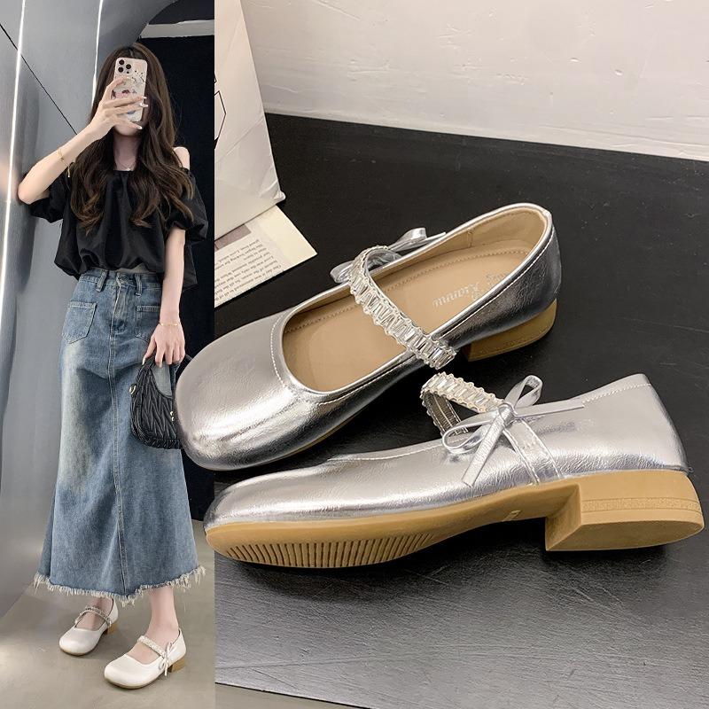 Mary Jane single shoes women's autumn new round head with skirt light mouth bow low heel small leather shoes