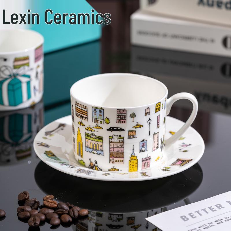 Handbemaltes High Bone China Stadtleben Blaues Tassen- und Untertassenset - Klassisches Design, Perfekt für Milch & Kaffee, Ideales Einweihungsgeschenk