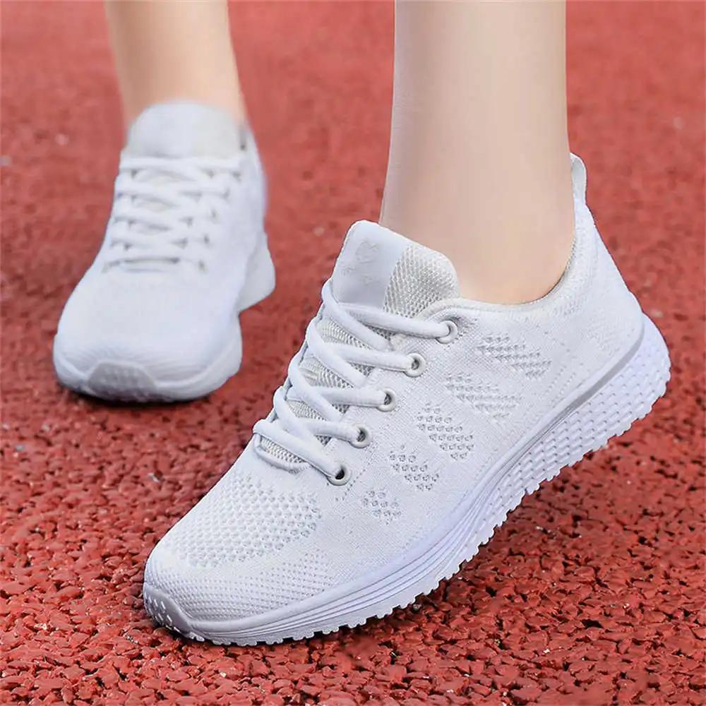 Fashion Nonslip Super Big Size Basketball Shoes Breathable Flats Women Loafer Women's Volleyball Sneakers Sports Famous Brands