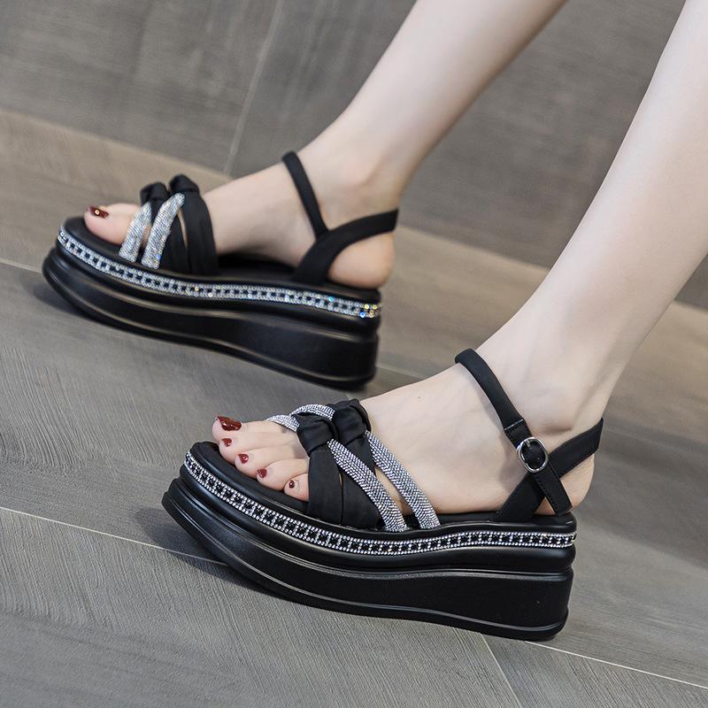 Inner Heightening Rhinestone Sandals 2025 Summer New Popping Board Internet Celebrity Muffin Platform Internet Celebrity Roman Women Sandals