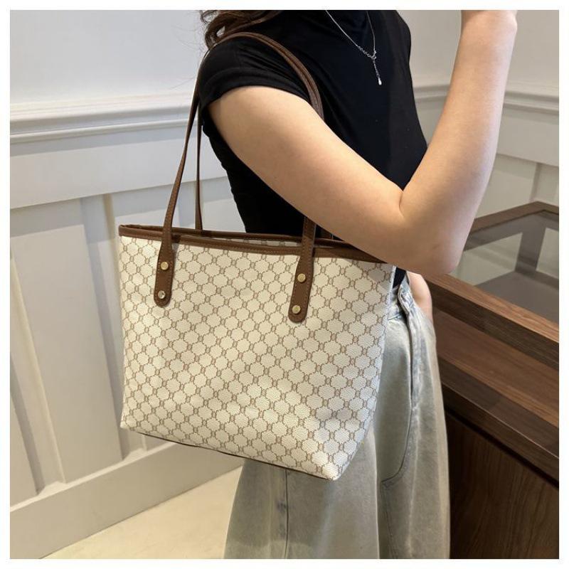 Summer 2024 Women's Large Capacity Versatile Tote - Western Style Shoulder Bag