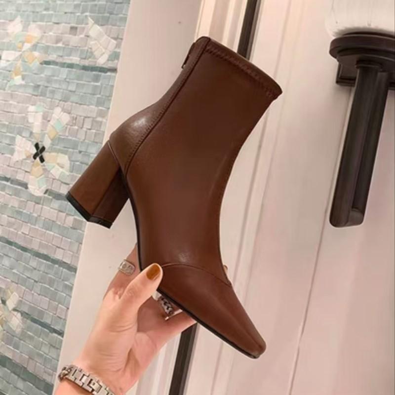 Great to wear~ 2024 autumn and winter new white pointed high-heeled elastic boots women's thick-heeled temperament velvet thin boots