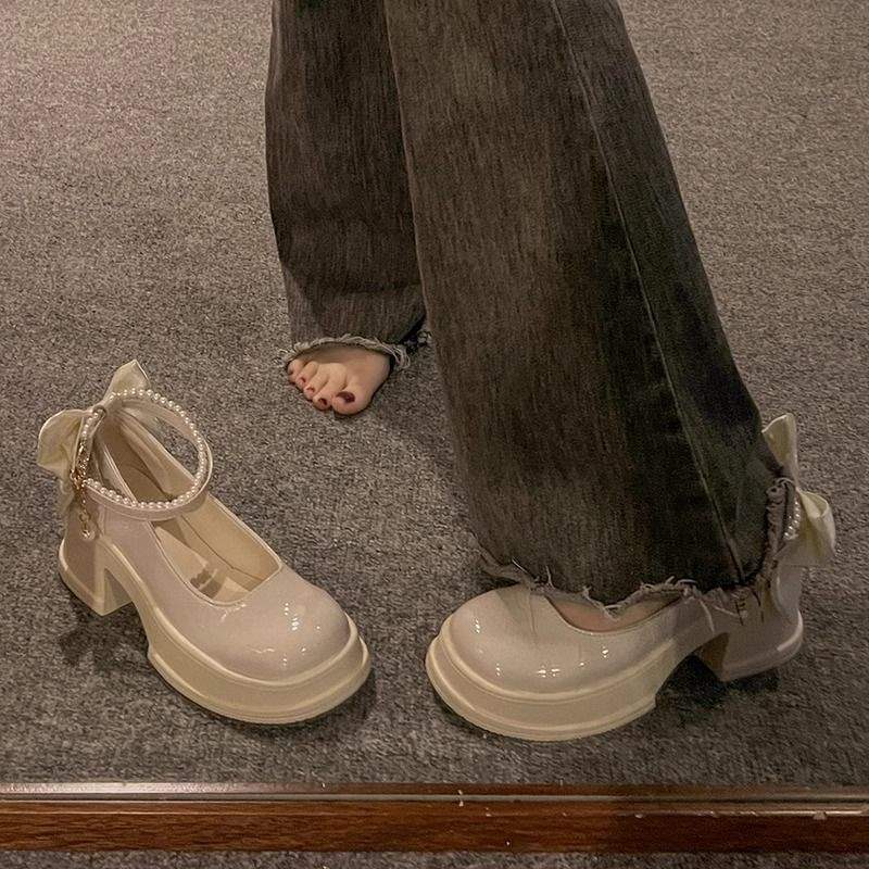 Pearl small leather shoes women's spring and autumn 2025 new platform with skirt high heel single shoes thick heel French Mary Jane shoes