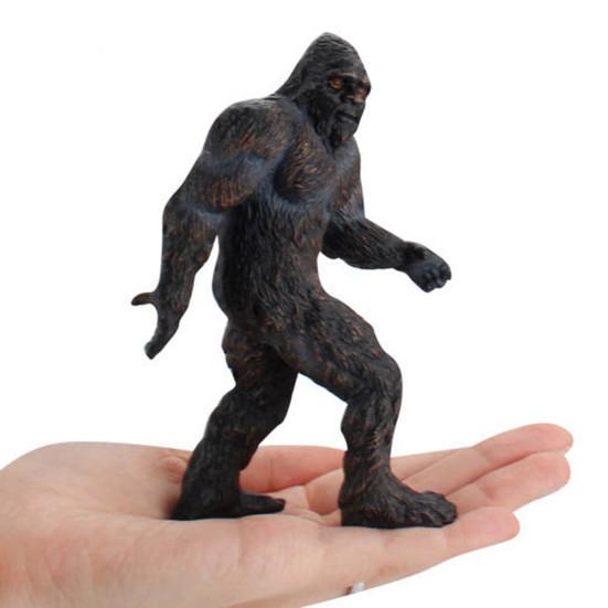 Simulated Sasquatch Figurine PVC Savage Werwolf Animal Model Statue Sculpture Educational Toy Home Office Desktop Decoration Ornament