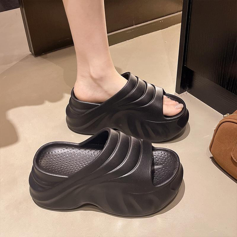 Fashion Flat Shoes Female Womens Slippers Outdoor Slides Pantofle Platform Beach 2025 Soft Summer Shoes Ladies' Slippers Summer Clogs Wo