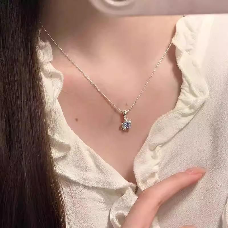 Shiny Blue Crystal Star Pendant Necklace for Women Girls Aesthetic Y2K Emo Zircon Charm Sweet Jewely Accessory Gift