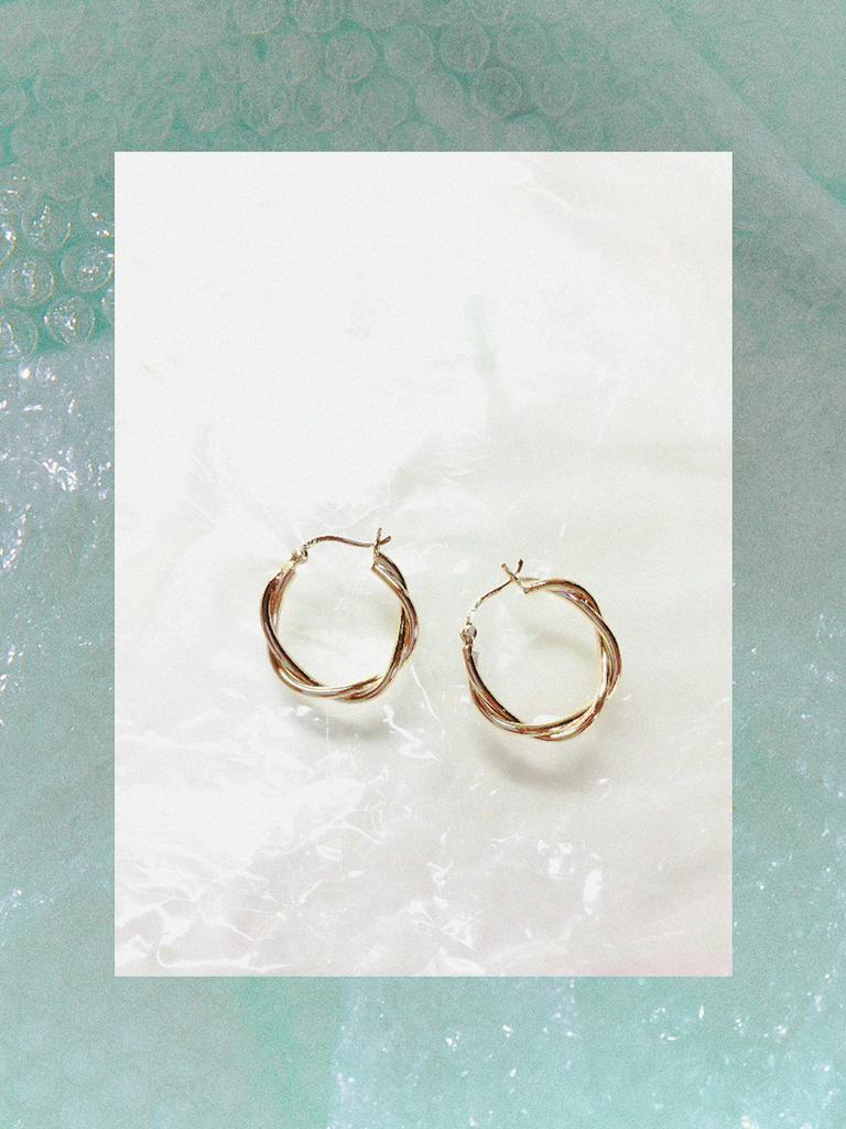 One Enough Shine Fleur Earrings