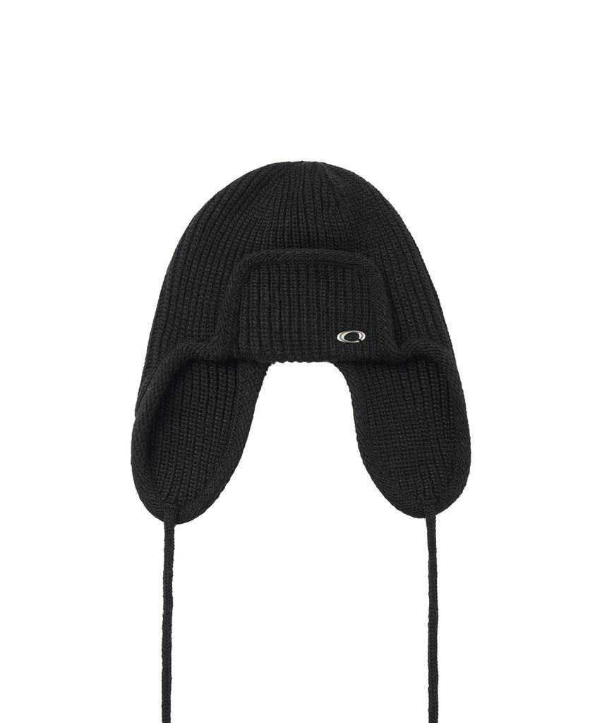 Opeunyadeu(Owai) Metal O Logo Earflap Beanie - Black