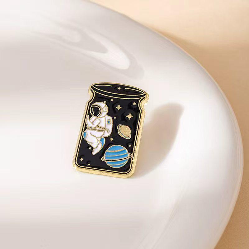 Creative Cartoon Astronaut Whale Planet Badge - Versatile & Fashionable