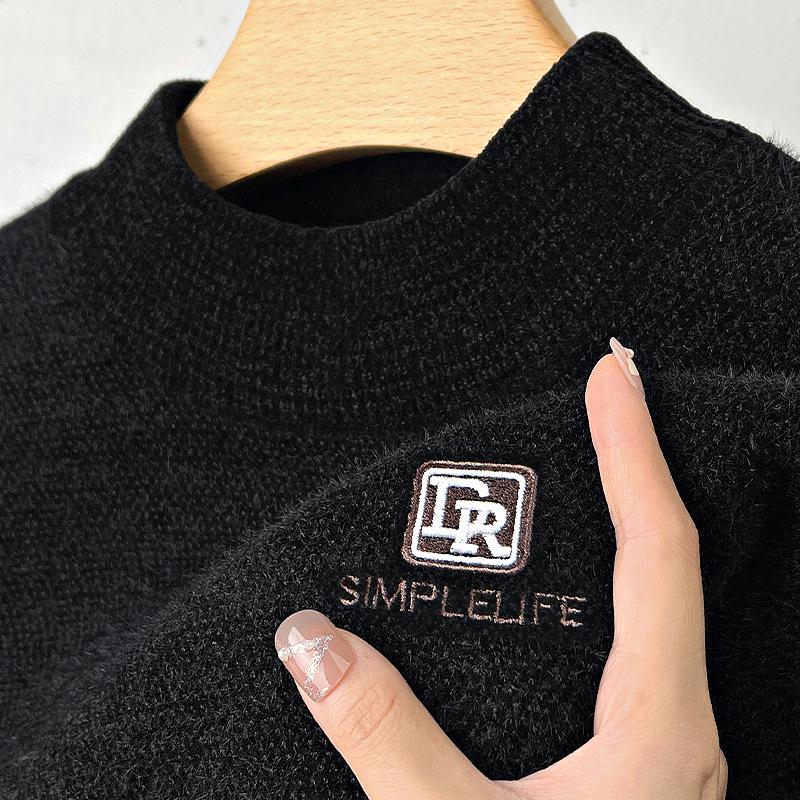 2025 Winter Men's Embroidered Fleece Sweater - Round Neck, Plus Velvet Chenille Knit, Thickened Base Layer Top