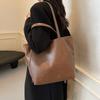 2026 Herbst und Winter Leder Tragetasche Große Kapazität Schultertasche Damen Modische Handtasche