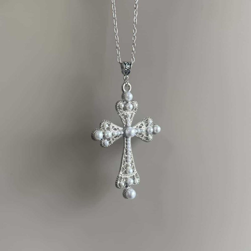 Personality Temperament Baroque Pearl Hollowed-out Cross Pendant Necklace for Men Women Fashion Punk Spice Girl Jewelry Jewelry