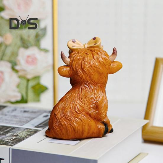 Highland Cow Ornament Resin Highland Cow Statue with Polka-Dot Bow Table Highland Cattle Sculpture for Home Farmhouse Tiered Tray Decor Cow Lovers