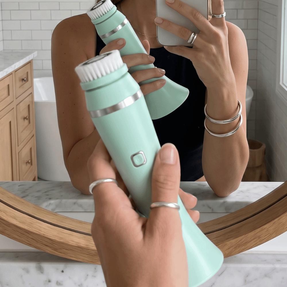 4 Replaceable Brush Heads Electric Facial Cleansing Brush Silicone Face Scrubber Skin Care