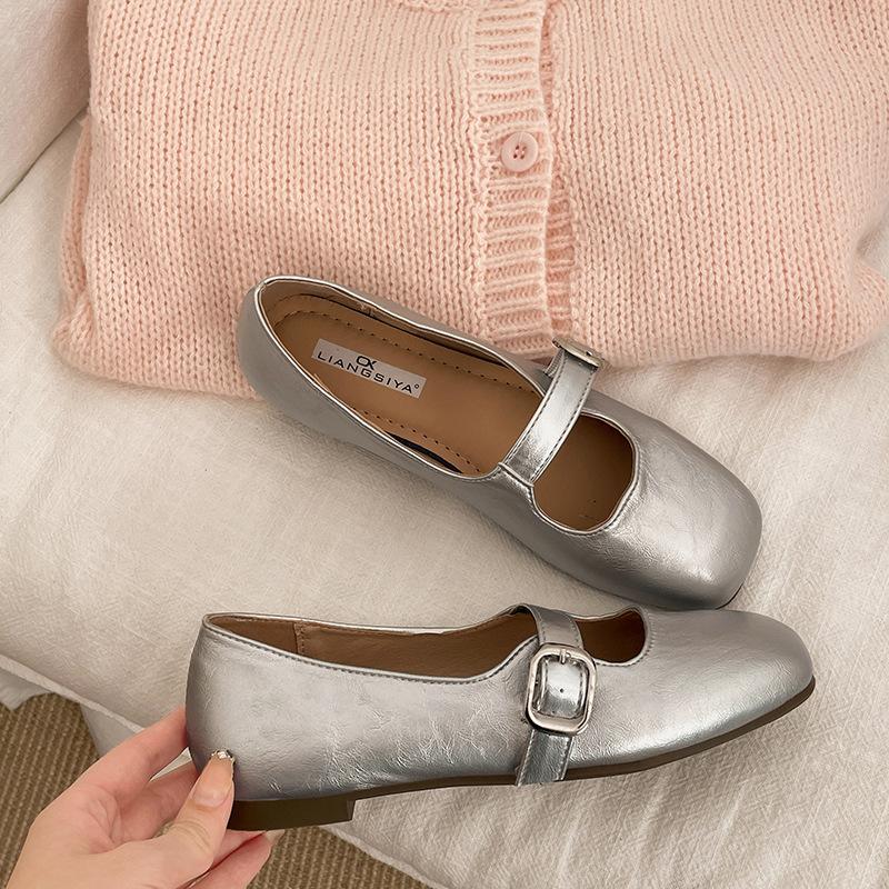 Chaussures plates basses en cuir petit style britannique rétro pour femmes 2025 nouveau printemps polyvalentes jupe semelle souple Mary Jane chaussures simples