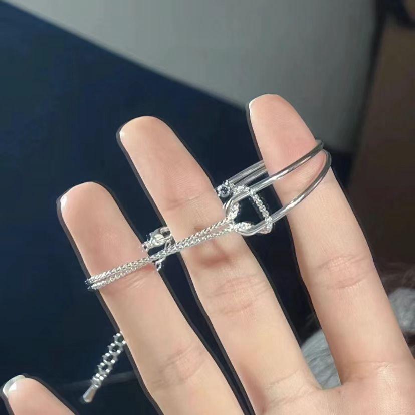 Simple High-end Knotted Bracelet Women's Versatile Design Hand Jewelry
