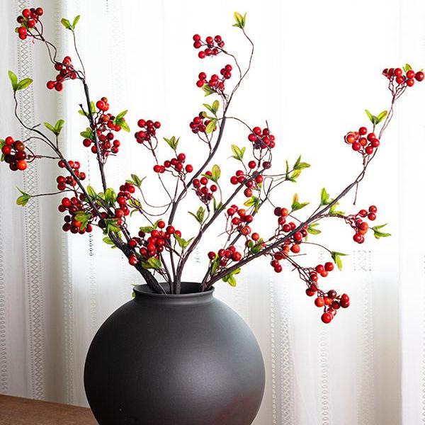 Jingdezhen Ceramic Vase: Retro Chinese Pottery for Living Room or Dining Table Flower Arrangements.