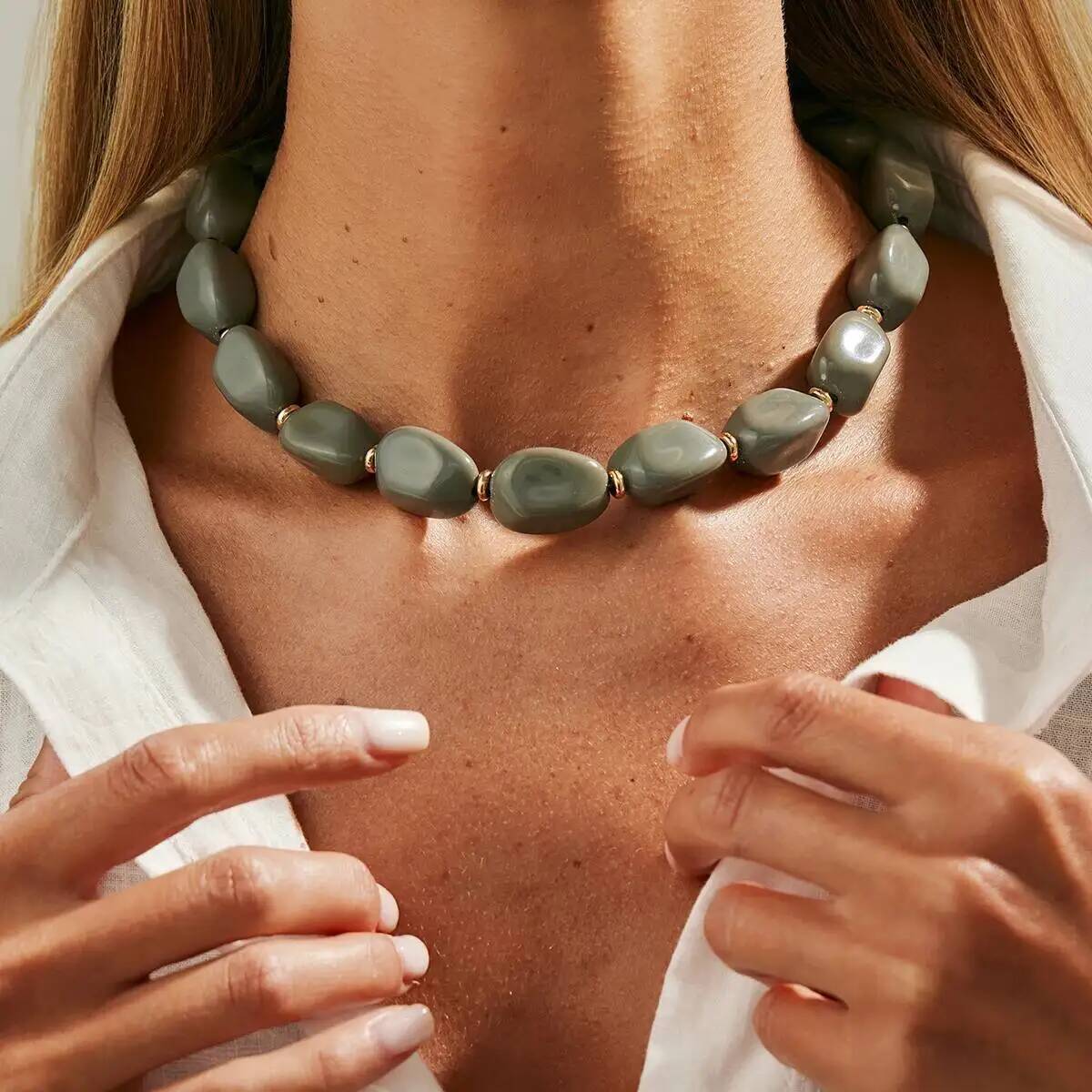 

SHIXIN Bohemian Acrylic Beaded Choker Necklace for Women Retro Elegant Irregular Adjustable Collar Clavicle Chain Party Jewelry