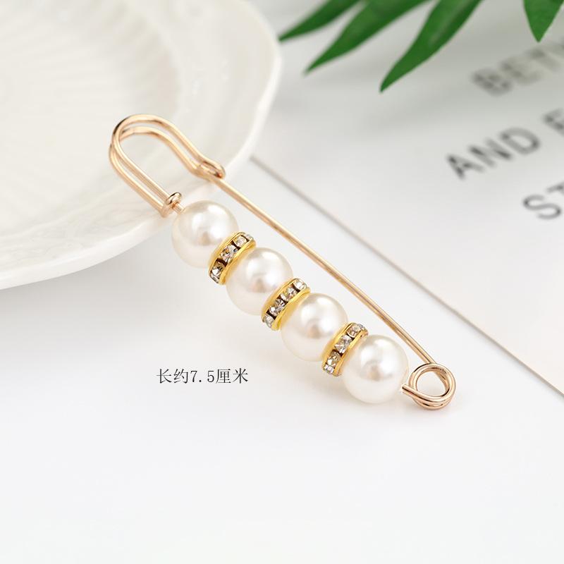 Women New Skirt Waist Artifact Waist Pin Cute Imitation Pearl Rhinestone Brooch Anti-lighting Pin Jewelry H1379