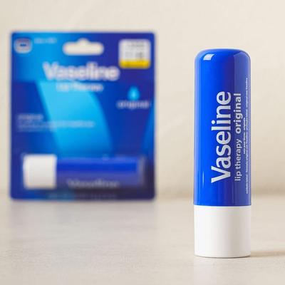 Vaseline Lip Therapy 4.8 G Original