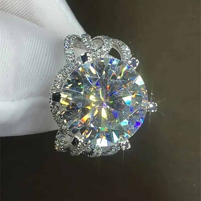 New ring, featuring zircon stones, fashionable European and American style, with an exaggerated twisted and crossed design, for women