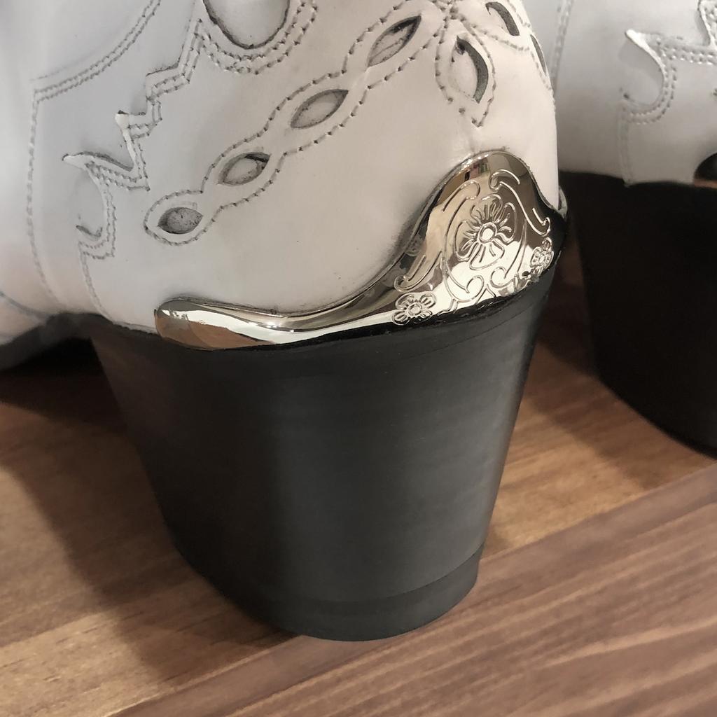 Joenshoe Cadenza Western Heel Boots White