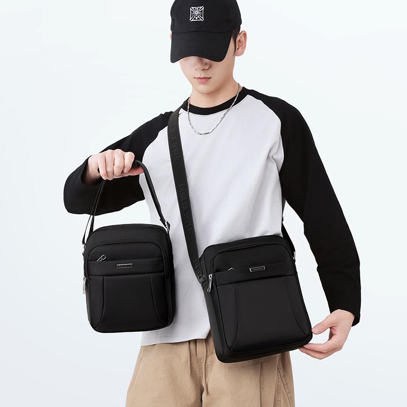 Leisure Travel Single-shoulder Bag - Simple, Fashionable, Lightweight and Multi-layered Crossbody Bag