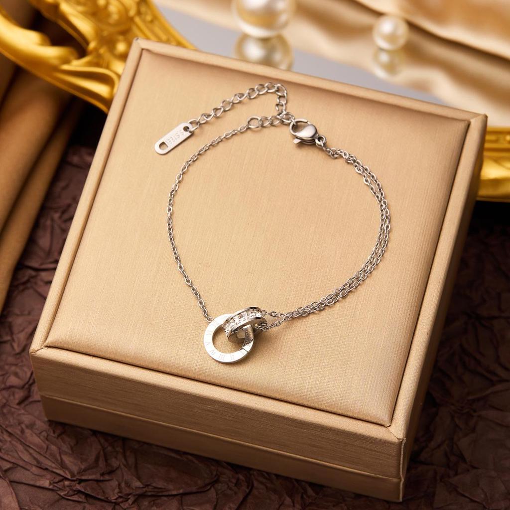 Neues Modisches Titanstahl Anlauffreies Armband für Damen - Vielseitige Europäische Stil-Trends