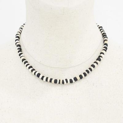 Women's Kitsch Look Black Palm Tree White Choker Necklace (12541313)