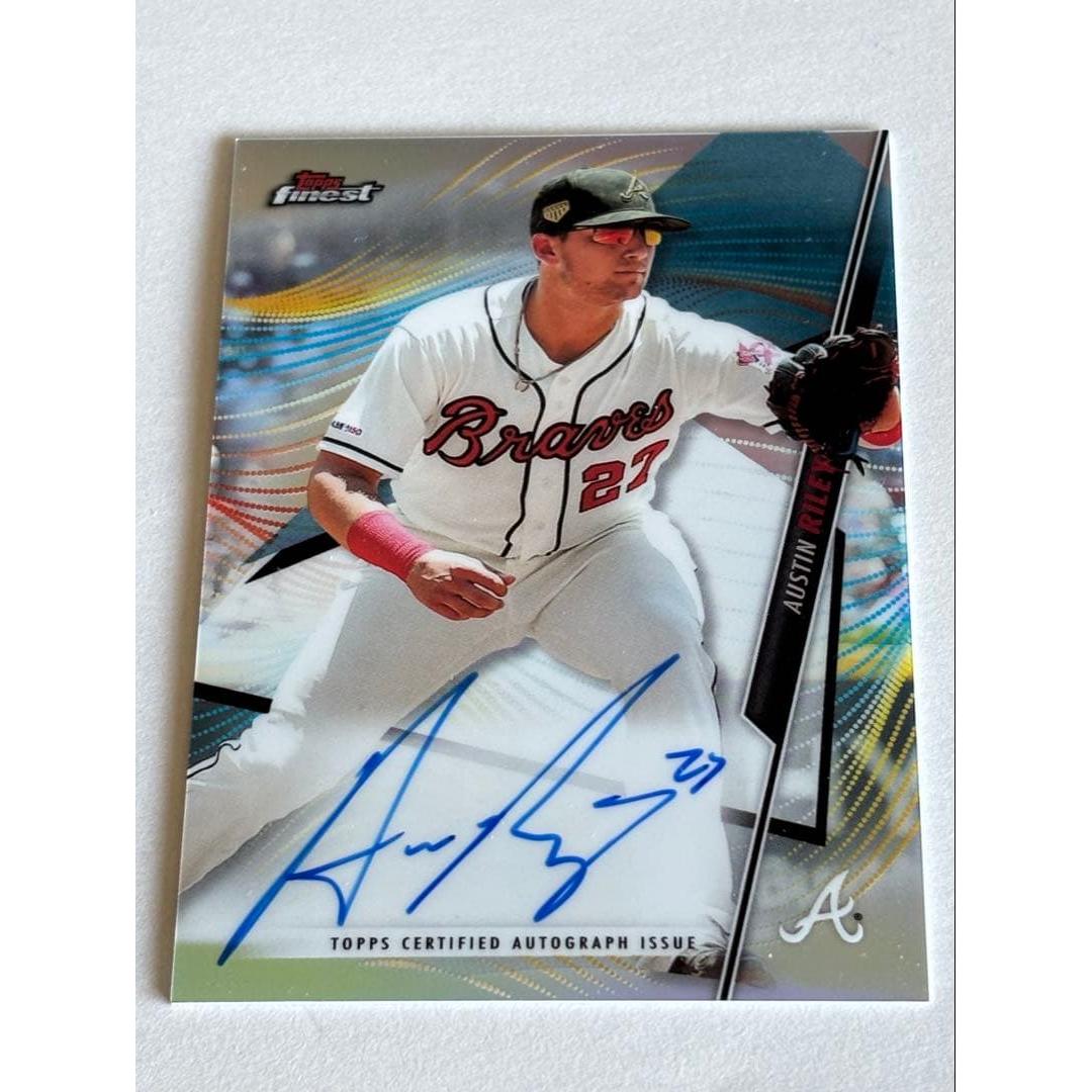 Used RILEY!! Riley MLB 2nd year autograph card 2020 TOPPS