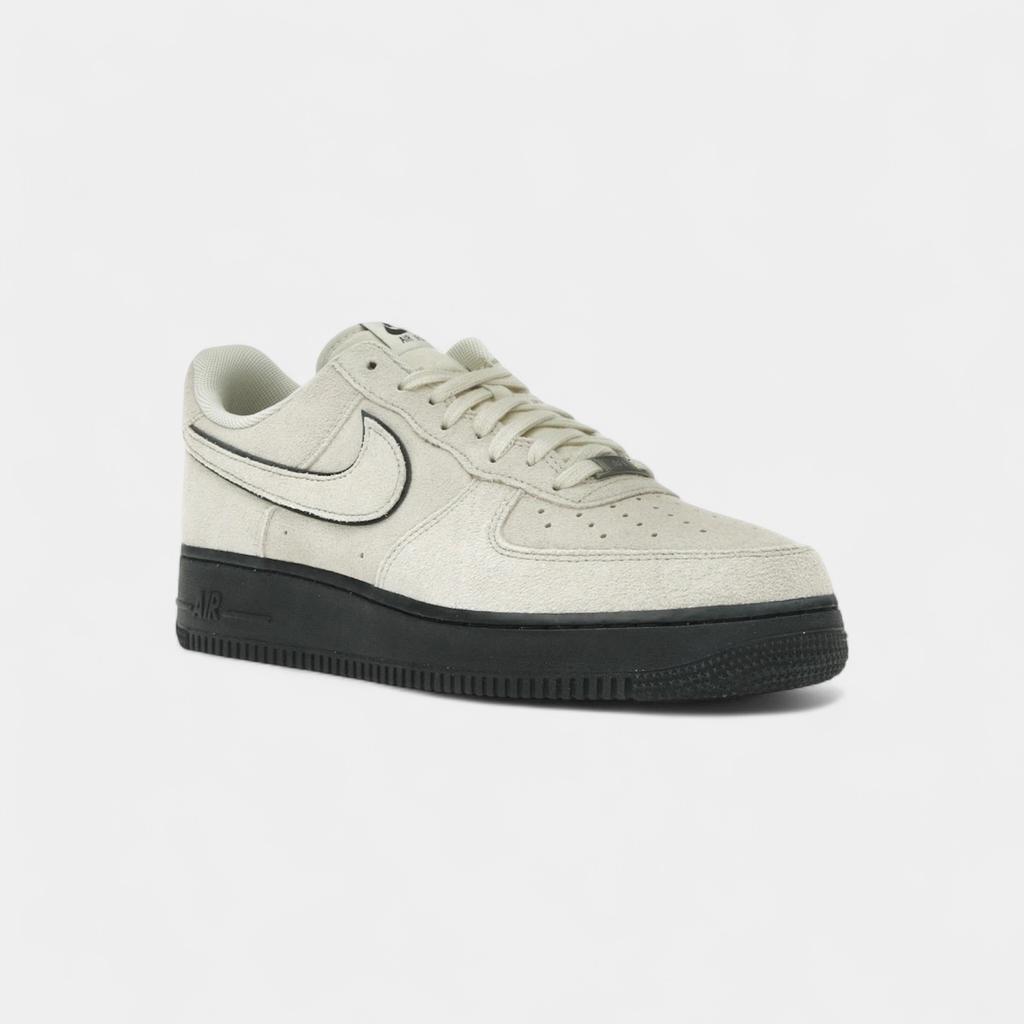 Nike Air Force 1 '07 LV8 Light Khaki Black
