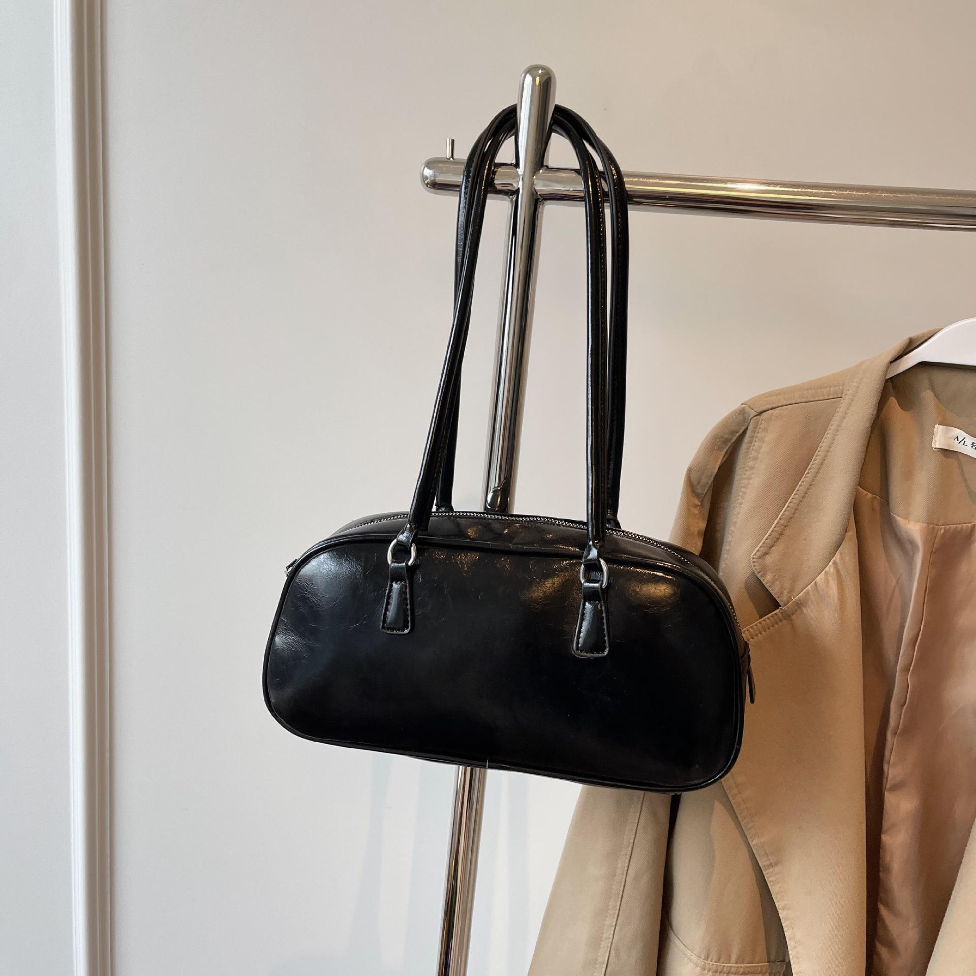 

Сумка подмышку женская большой вместимости новая модная нишевая дизайнерская на плечо женская сумка-багет