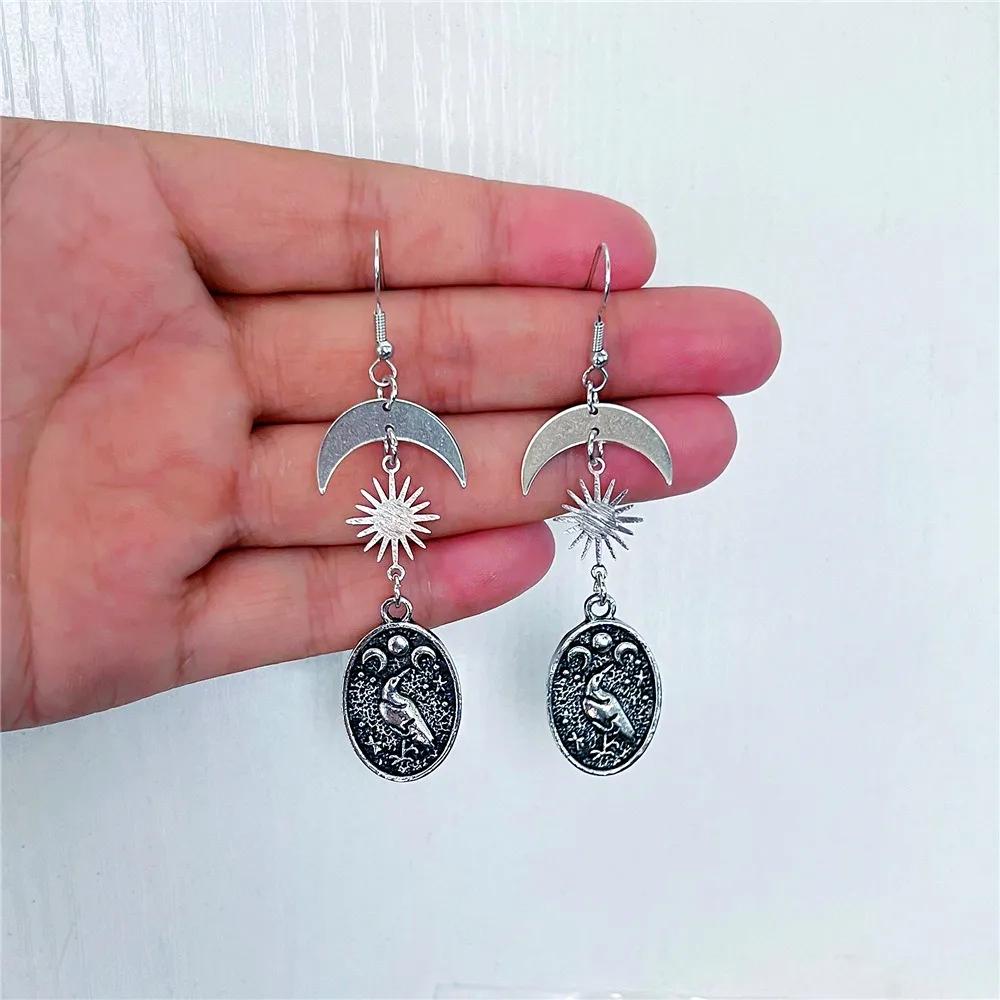 Retro Fashion Sliver Color Sun Moon Oval Bird Totem Embossment Pendant Dangle Earrings for Women Hallowmas Party Jewelry Gifts