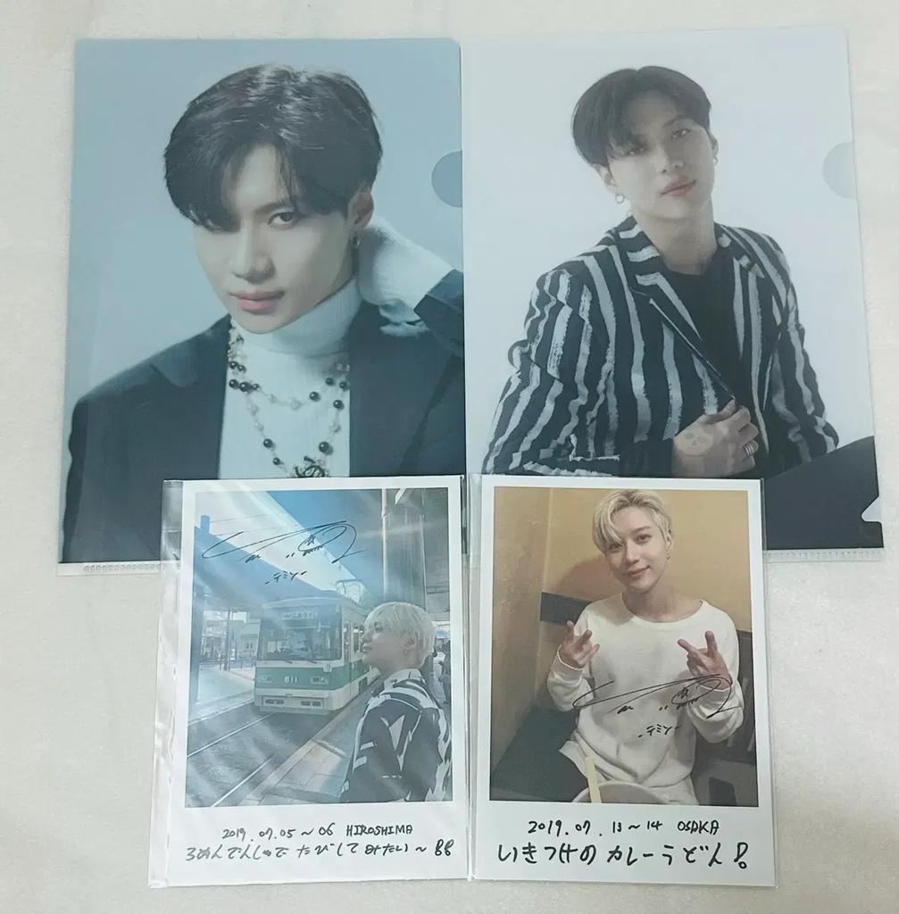 I'm selling two types of Taemin Famous Japan First Press Limited Edition plus a Pola product as a set.