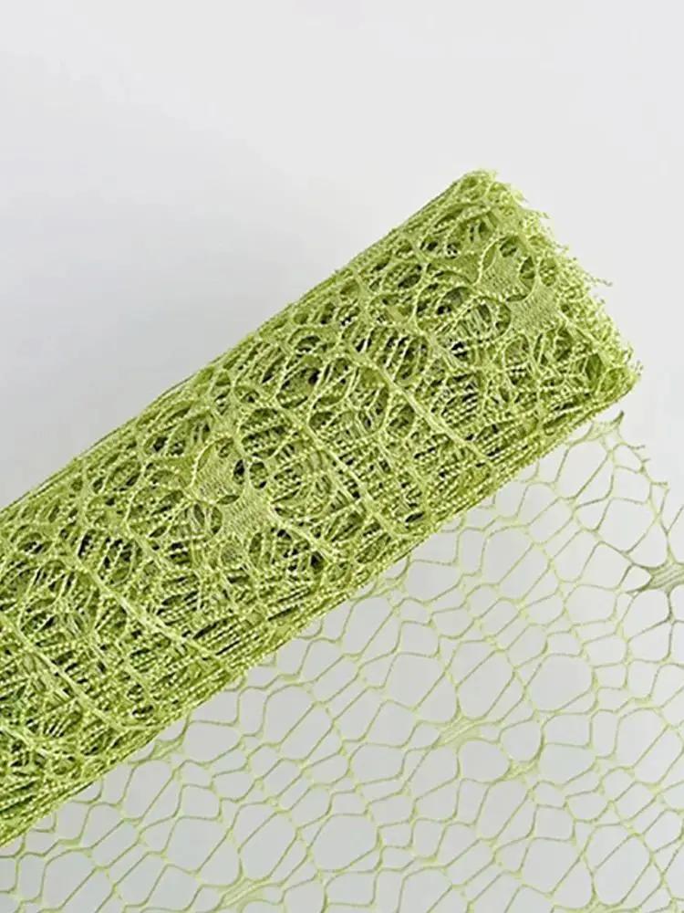 

Floral Bouquet Irregular Hollow Mesh Wrapper – Premium Flower Wrapping Paper Sheet for Fresh Flower Packaging & Florist Use