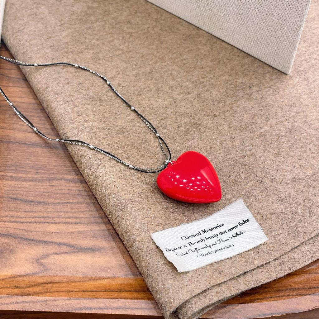 Elegant 2024 Women's Long Love Pendant Necklace - Simple, Niche Sweater Chain Design