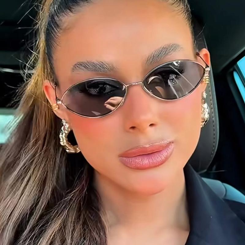 Sexy Cat Eye Sunglasses Women 2026 Luxury Brand Trendy Oval Metal Frame Travelling Sun Glasses For Ladies Classic Shades UV400