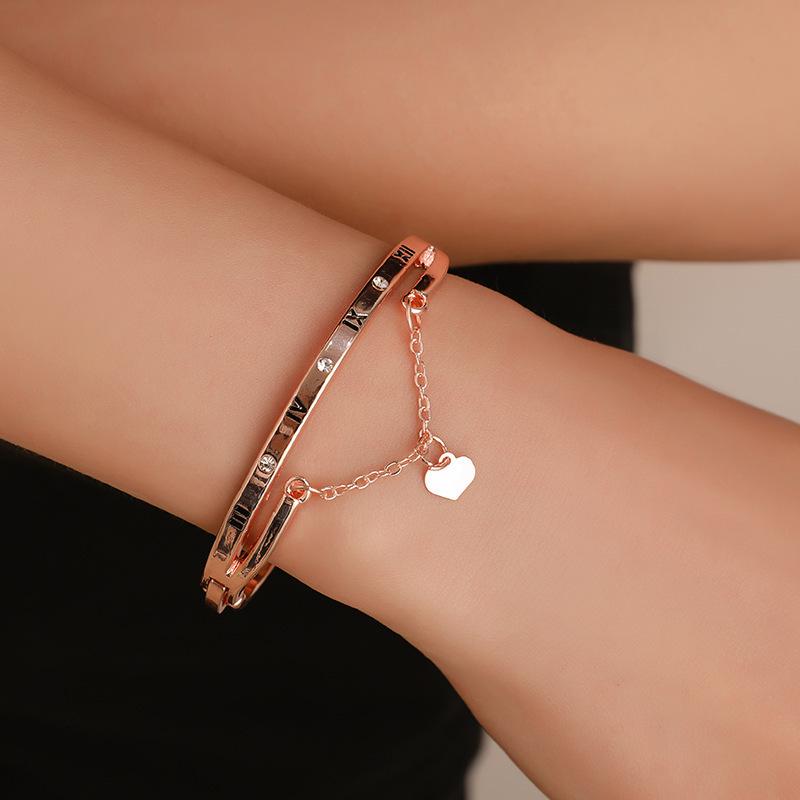 European & American Love Heart Roman Numeral Tassel Bracelet - Versatile Korean Style with Temperament