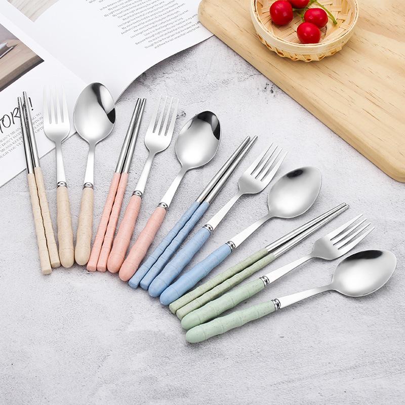 Set di posate ecologiche in paglia di grano: Cucchiaio, Forchetta e Bacchette in Giunto di Bambù - Ideali per Viaggio, Casa, Hotel o come Regalo.