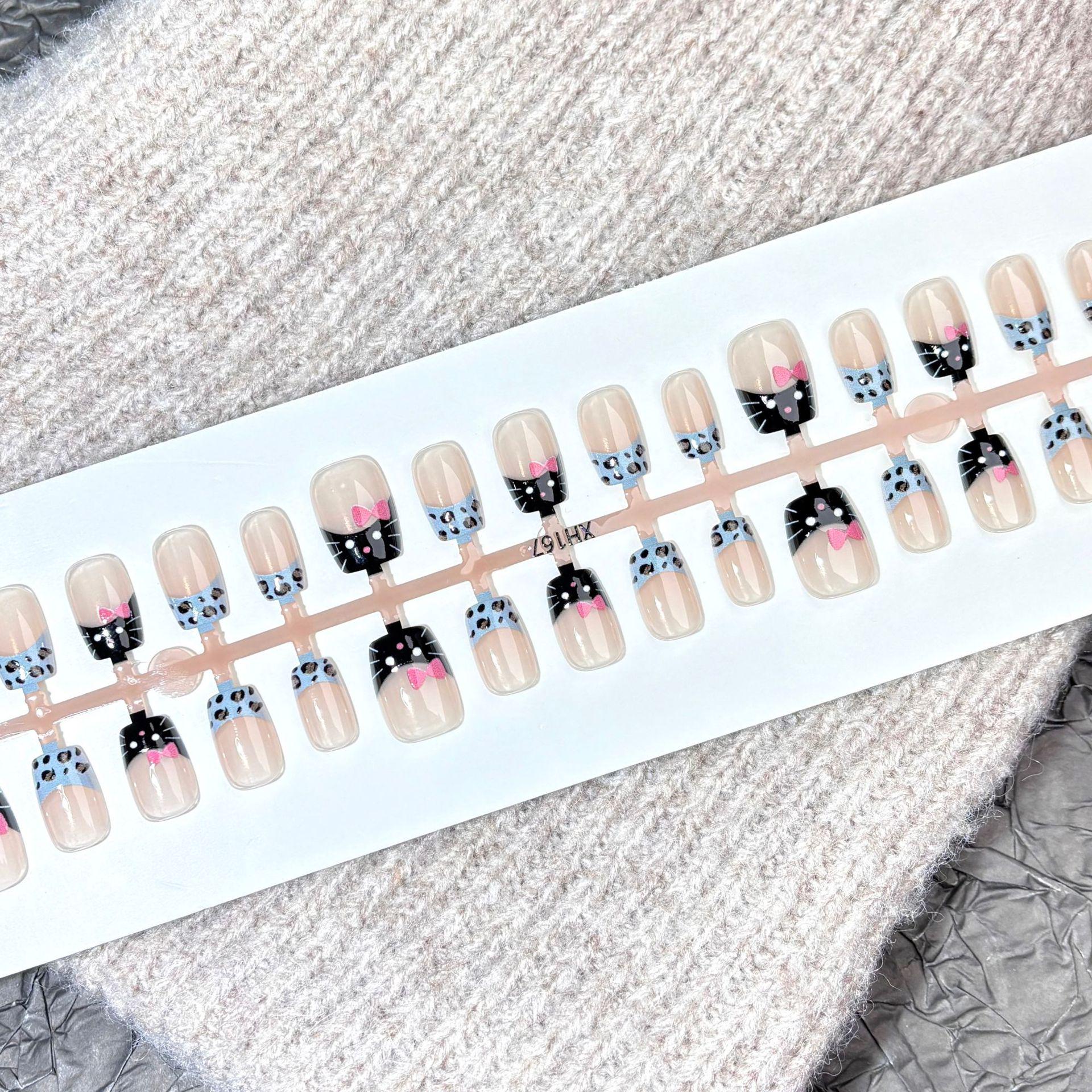 

Весна 2025 Современные KT Сладкие и Соленые Наклейки для Ногтей - Ручная работа, Носимые, Вдохновленные Xiaohongshu