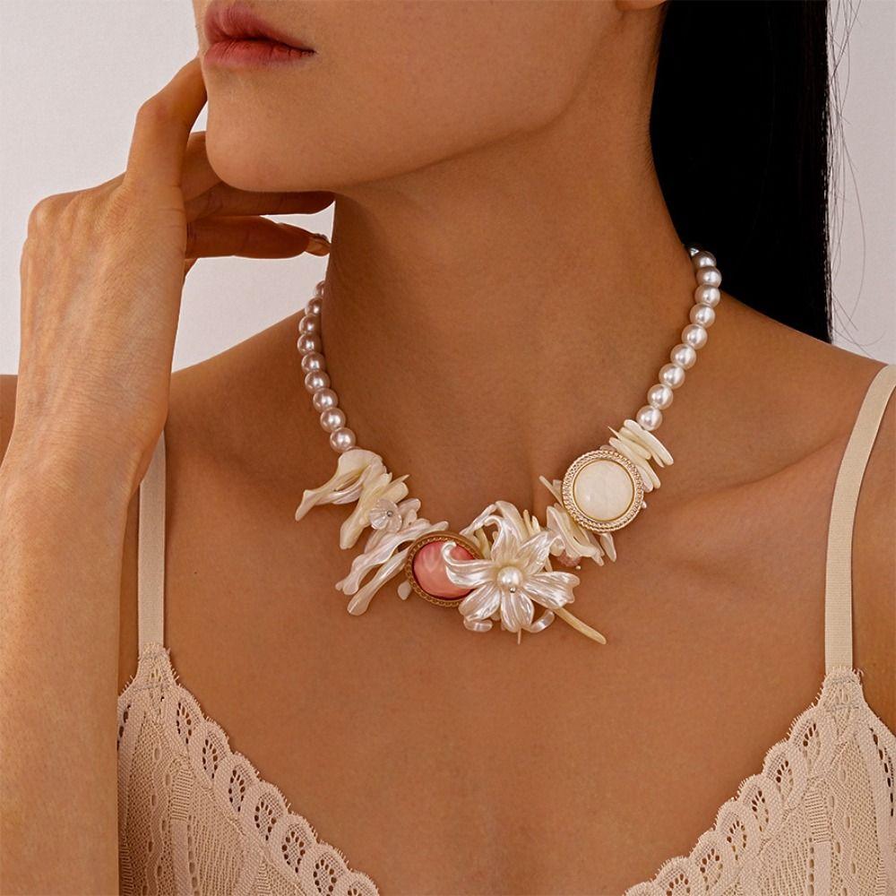 Petal Beach Necklace Jewelry Resin Pearl Beaded Choker Creative Iris Flower Pendant Necklace  Women