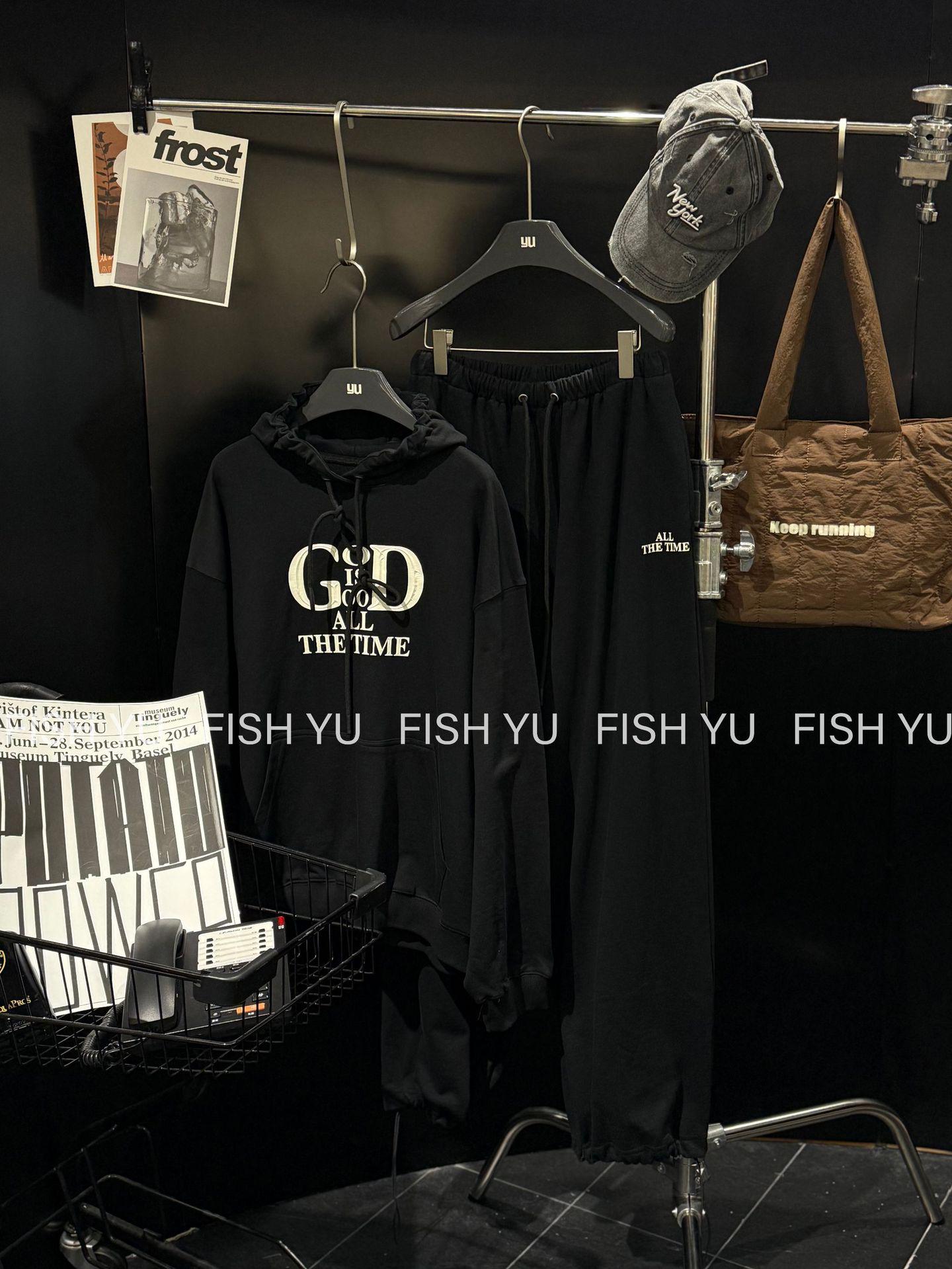 

FISHYU Толстовка с принтом капель и букв и свободные спортивные штаны на раннюю осень Medium чёрный