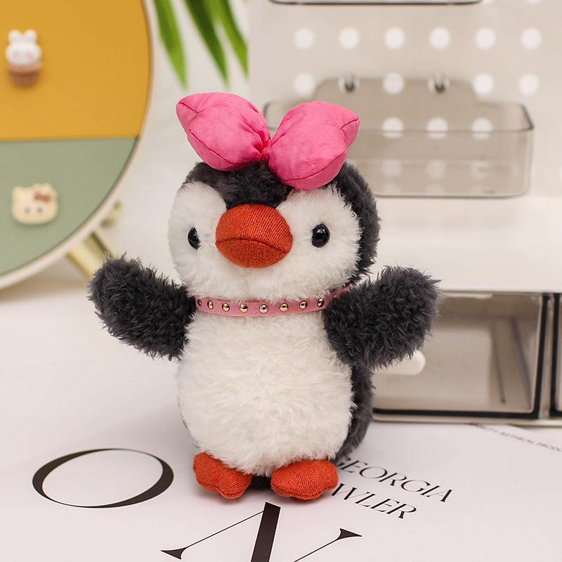 Lindo lindo pingüinito vestido colgante peluche muñeca niña mochila llavero colgante pequeño muñeco de trapo