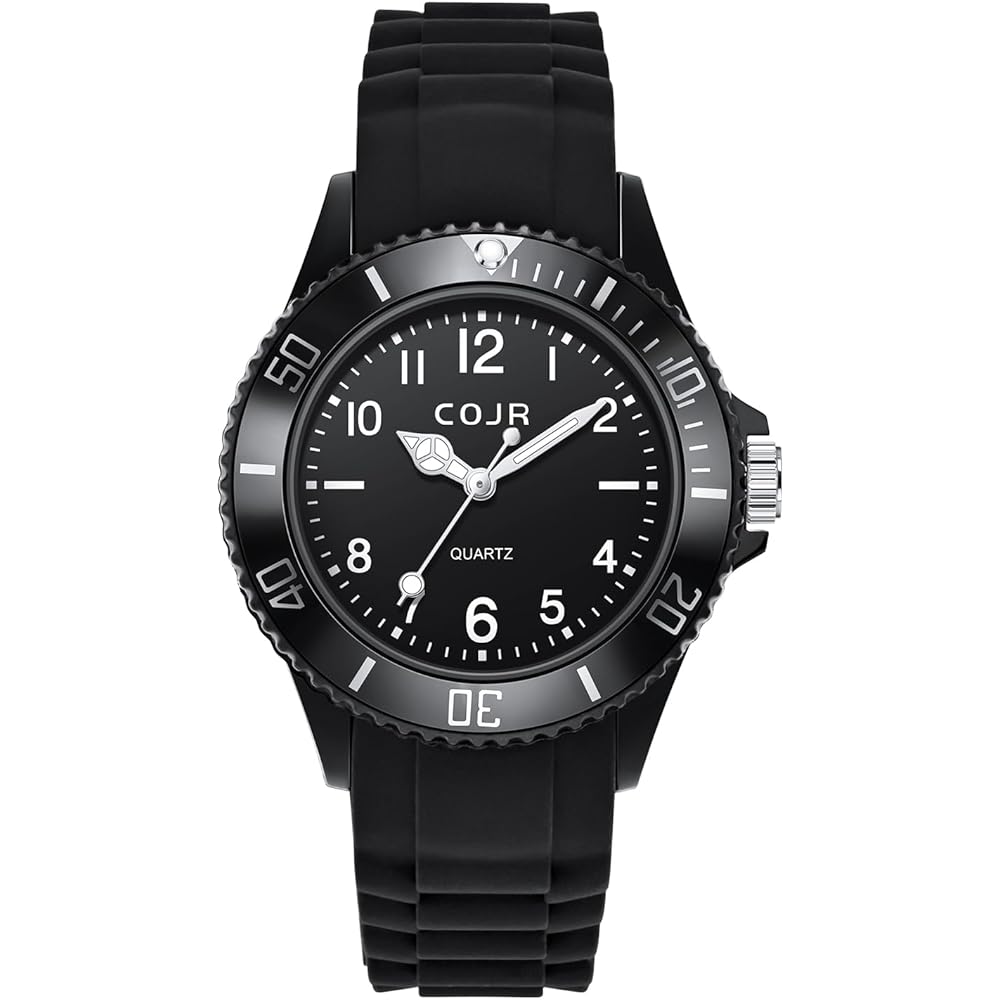 Analog Wristwatch Silent Second Hand 3 ATM Water Resistant Glow-in-the-Dark Unisex Black