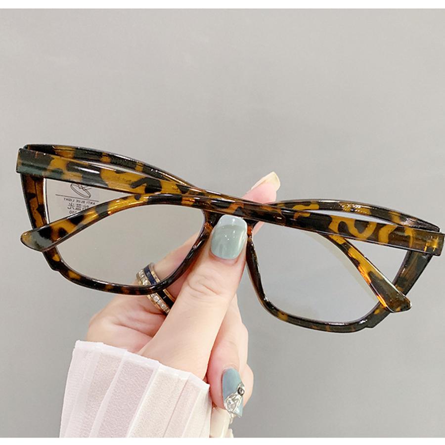 Модные очки с оправой — фото 10