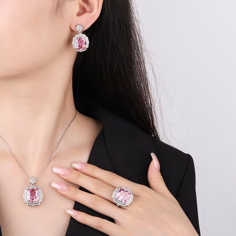 Jewelry Copper Bottom Gold Plated Simulation Pink Diamond Light Luxury Heavy Industry Set Pendant Ring 4 * 16 Earrings 12 * 14